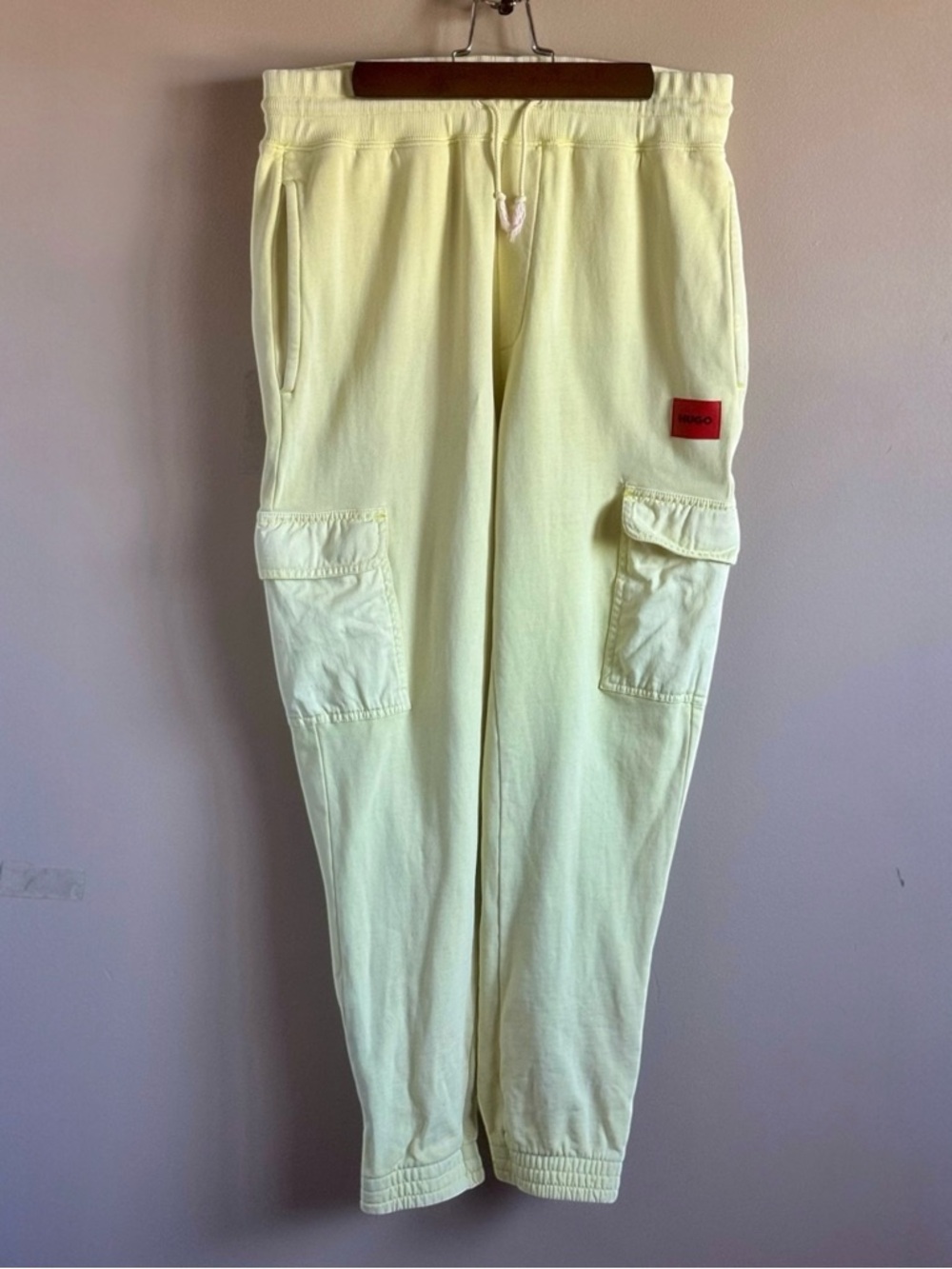 HUGO Hugo Boss Red Label Cargo Sweatpants in Pastel Yellow Small (INT S / MX CH)
